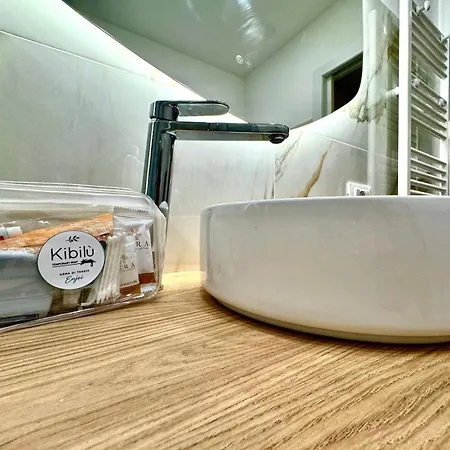 Appartamento Luxury With Parking Aircond Wifi By Kibilu Affitti Brevi
