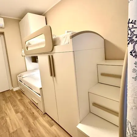 Luxury With Parking Aircond Wifi By Kibilu Affitti Brevi